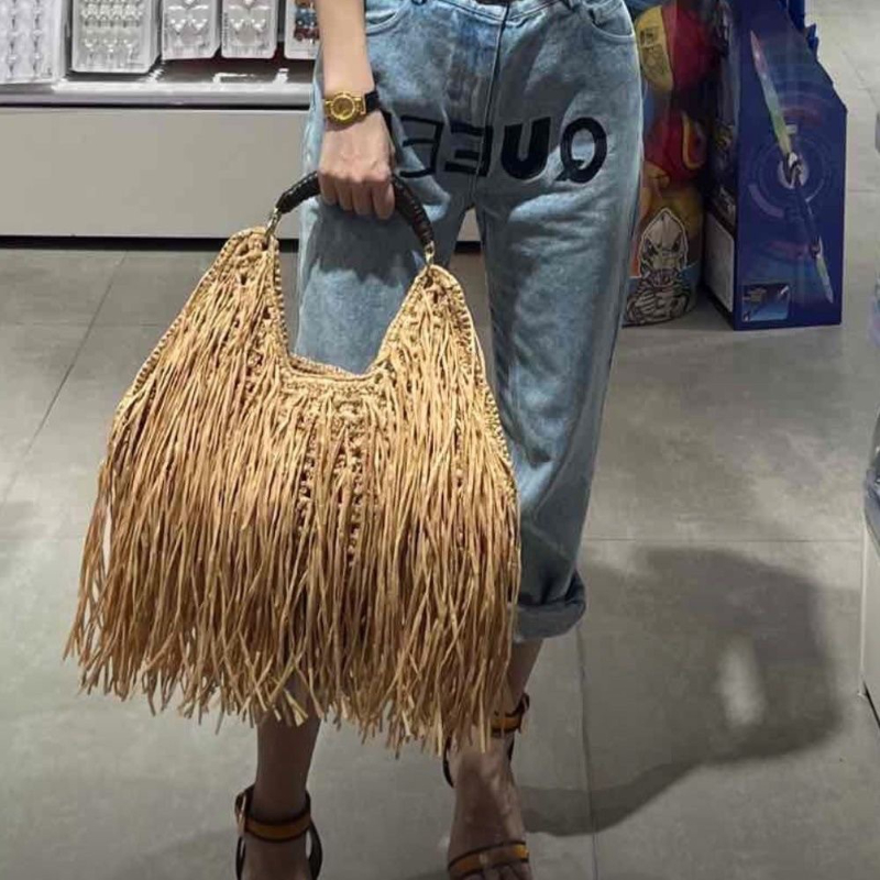 Bohemian Tassel Straw Handbag  - Ethnic Fashion Designers recension och pris