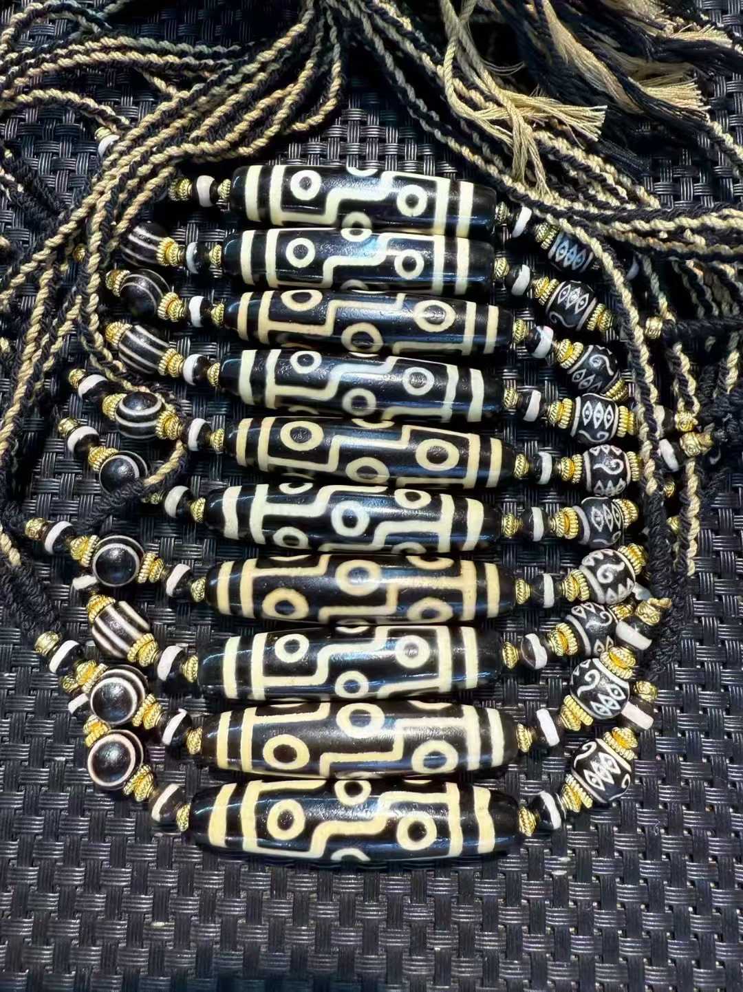 10pcs/lot 9 Eyes with invisibl - Ethnic Fashion Designers recension och pris