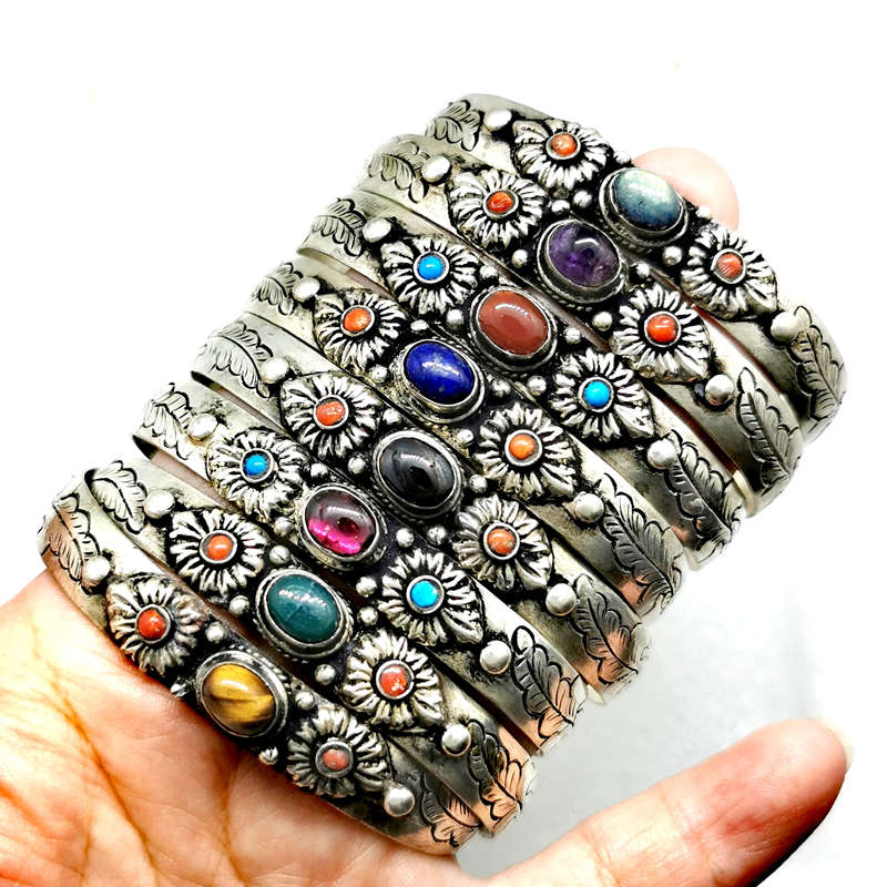 BB-398 Nepal Vintage Open Cuff - Ethnic Fashion Com recension och pris