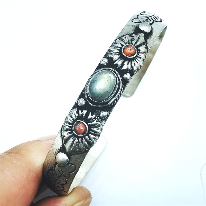 BB-398 Nepal Vintage Open Cuff - Ethnic Fashion Com recension och pris