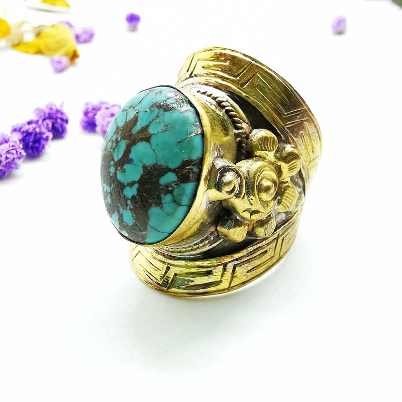 Tibetan Big Rings for Man Gold - Ethnic Fashion Com recension och pris